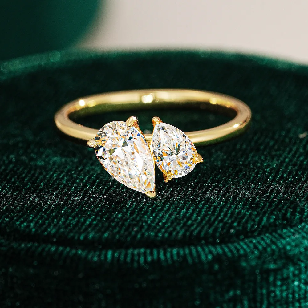 

1.5CT Moissanite 24K AU999 Gold Women's Ring - Square Teardrop Double-Stone, Bold Fashion, Luxury High-End for Any Occasion