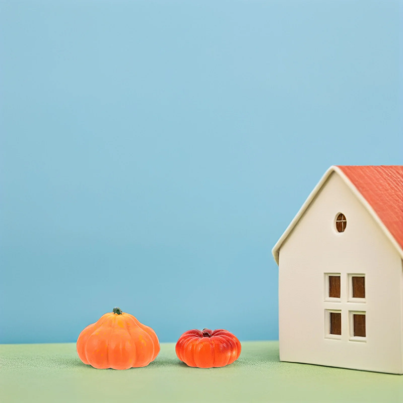 

12Pcs Mini Resin Pumpkins Creative Design Compact Size Fake Mini Pumpkins for DIY Crafts Home Decoration Orange Pumpkin Decor
