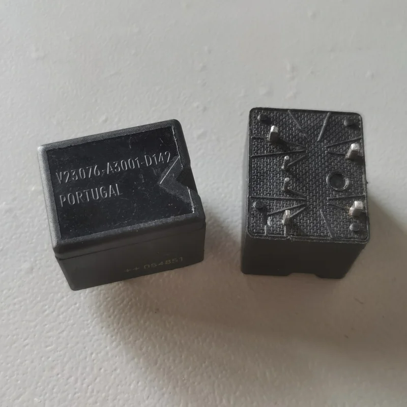 new 1pcs/lot V23076-A3001-D142 In Stock chip