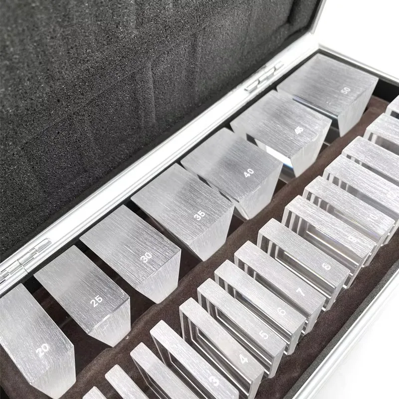 LS-22 Ophthalmic Instruments Loose Prism Set for Optometry With Aluminium Case Prism Bar