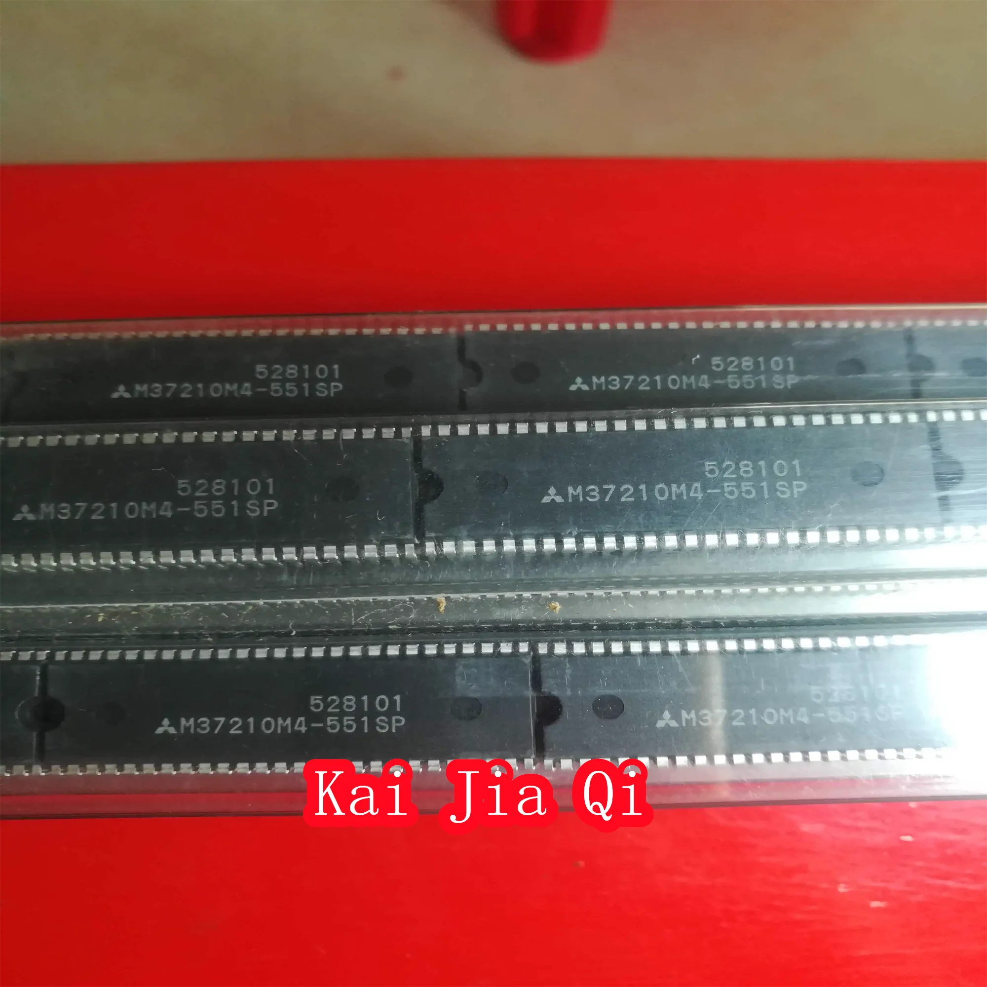 

New Original M37210M4-551SP IC Chip