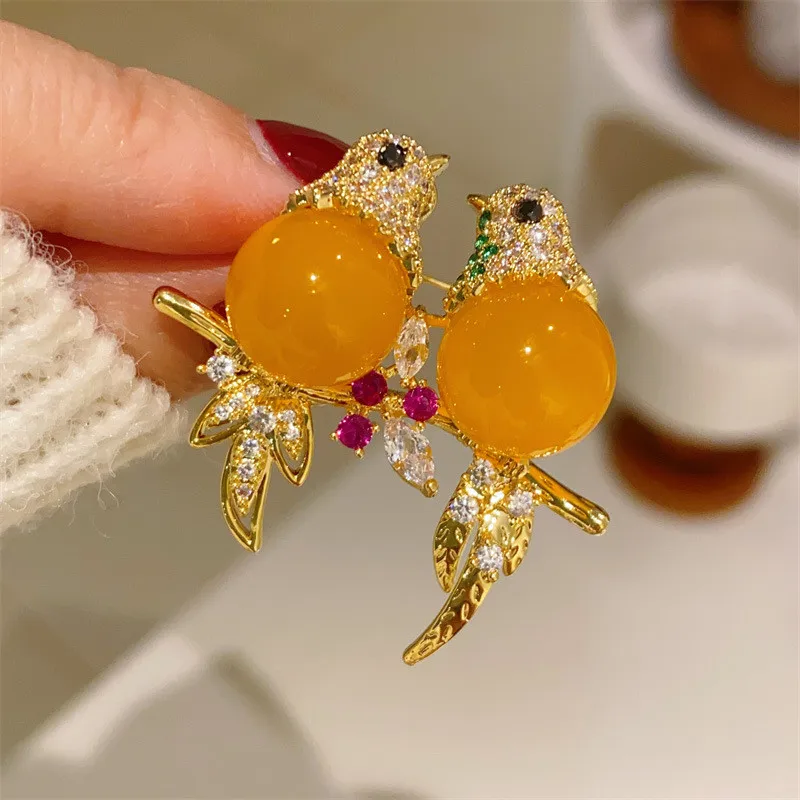 

CC Vintage Brooch Two Birds Chinese Style Cheongsam Pins Temperament Jewelry High-end Corsage Elegant Sweater Brooch Gift B256