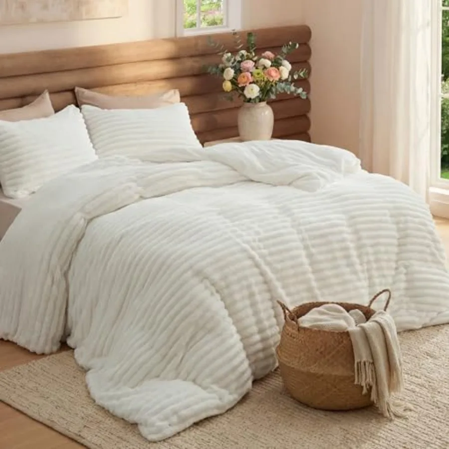 

Comforter Set Queen Size - GentleSoft™ 3 Pieces Double-Side Fleece Fluffy White Comforter Set Cozy Striped Room Decor Aesthetic