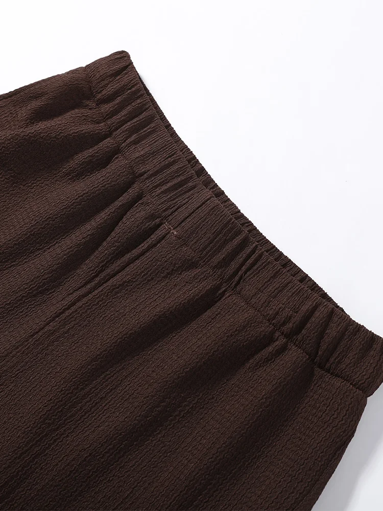 Texturiertes Spitzen-Oberteil mit V-Ausschnitt und Schnürung, Hosenanzüge für Damen, sexy Oberteile mit Fledermausärmeln und geraden Hosen mit hoher Taille, bezaubernde Damen-Outfits – Detail 8