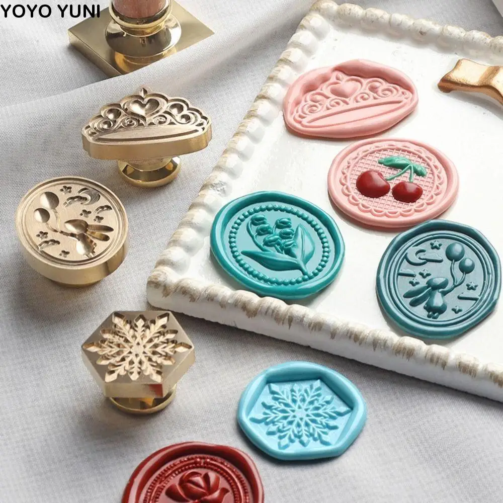 

Flower DIY Envelope Albums Invitation Card Wedding Fire Paint Seal Stamp Wax Seal Stamp Embossed Stamp Scrapbook Decoration
