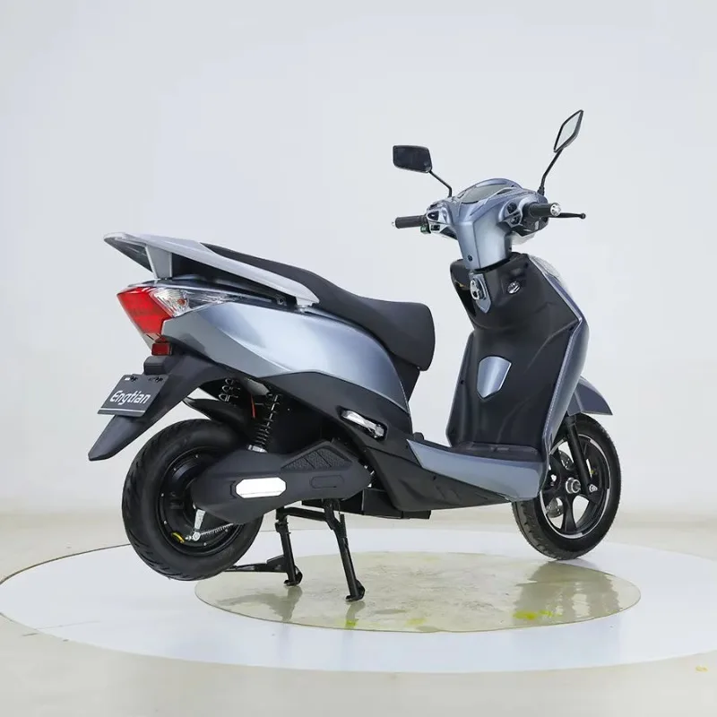 

Zuimi High-end Zuimi High-end High Speed 300w Moped Motorcycle Cheap New Design Lithium E Scooters Adult Electric Battery Electr