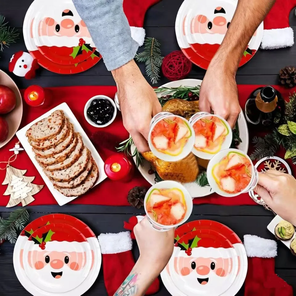 Neues Cartoon-Weihnachtsmann-Themen-Party-Einweggeschirr, Pappbecher, Teller, Servietten, Tischdecken, Weihnachts-Themen-Party-Zubehör – Detail 8