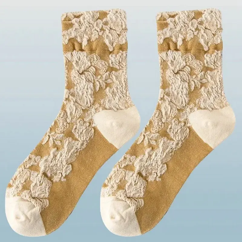 Chaussettes à tube moyen en coton à petites fleurs pour femmes, style rétro, chaussettes assorties pour femmes, haute qualité, 5/10 paires