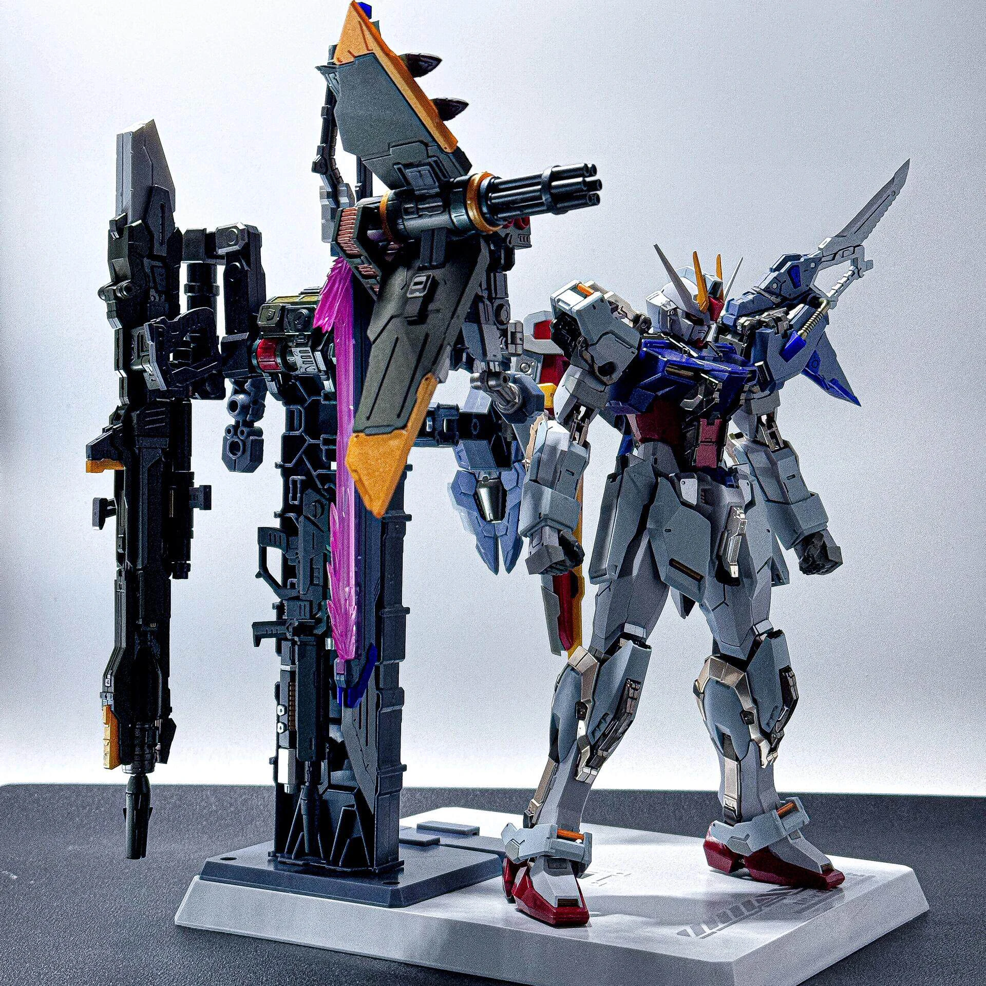 

Коллекционные модели роботов Daban 8829 8830 8832 Strike Gat-X105 Mg 1/100: Сборные наборы мехов, наборы для сборки из сплава, фигурки-мехи