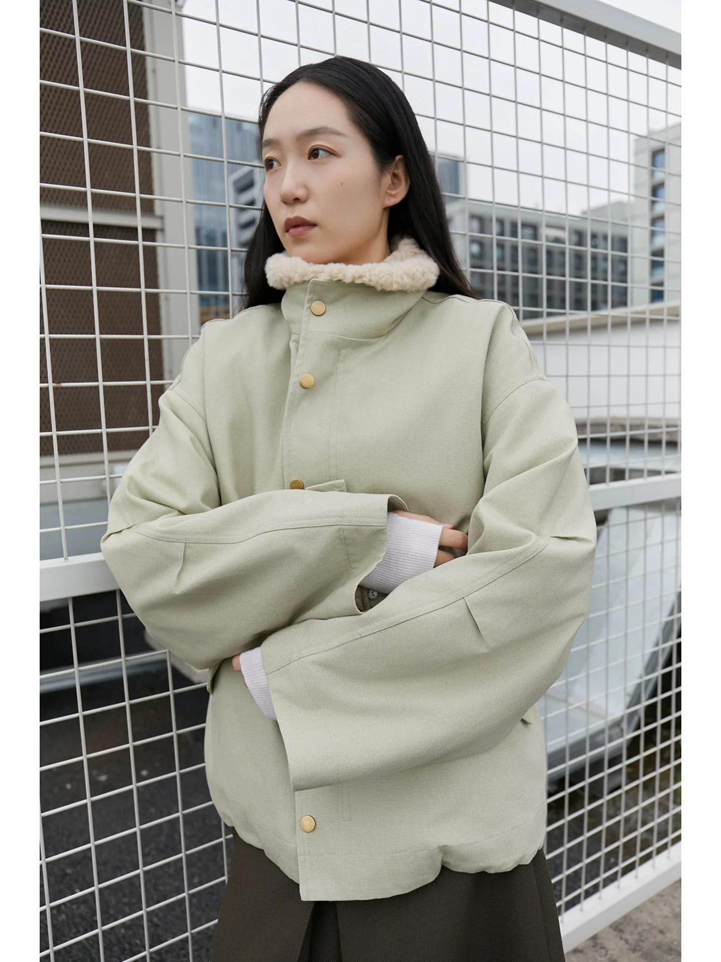 

Специальная одежда Seei, многосторонняя носимая съемная шелковая шерсть, внутренний меховой воротник, женская хлопковая рабочая куртка со шнурком W...