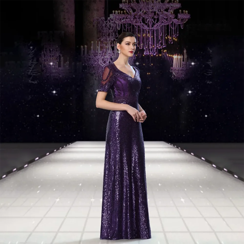 

2024 Sexy V-Neck Shining Sequins Purple Mother of the Bride Dresses Zipper Back Short Sleeveless Sweep Train Prom Gowns