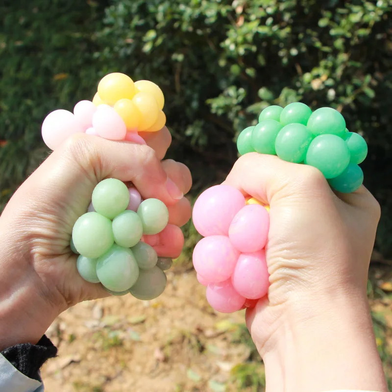 

2 Pcs Tricolor Face Grape Tennis Ball Squeeze Irritability Senses Autism Kids Squishy Toy Stress Ball Kids Decompression Gift