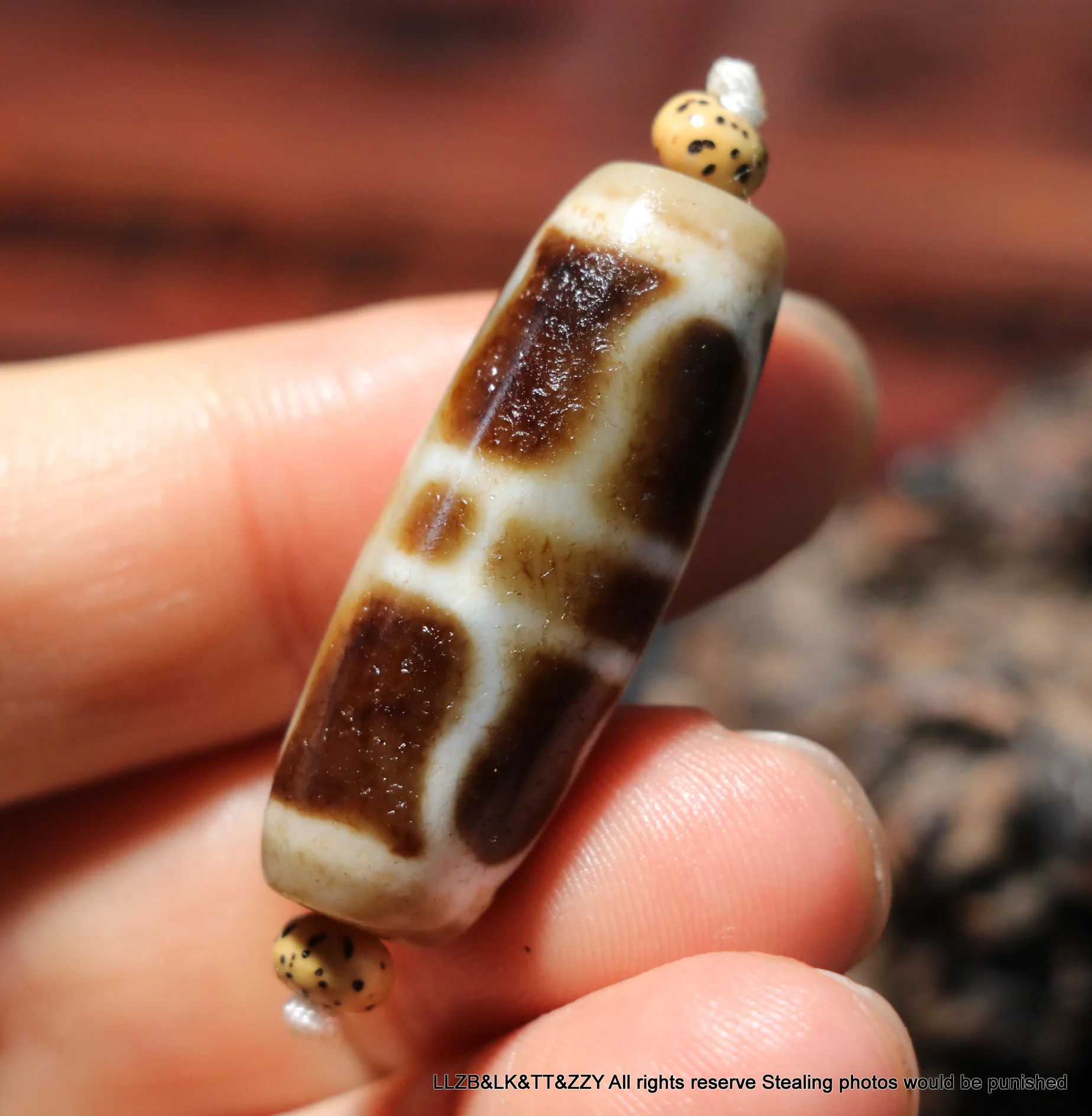 

Magic Energy Tibetan Oily Old Agate Patina Faqi Vajra Dorje dZi Bead Amulet Talisman Timestown Precious Gem JewelryUPD21Asw