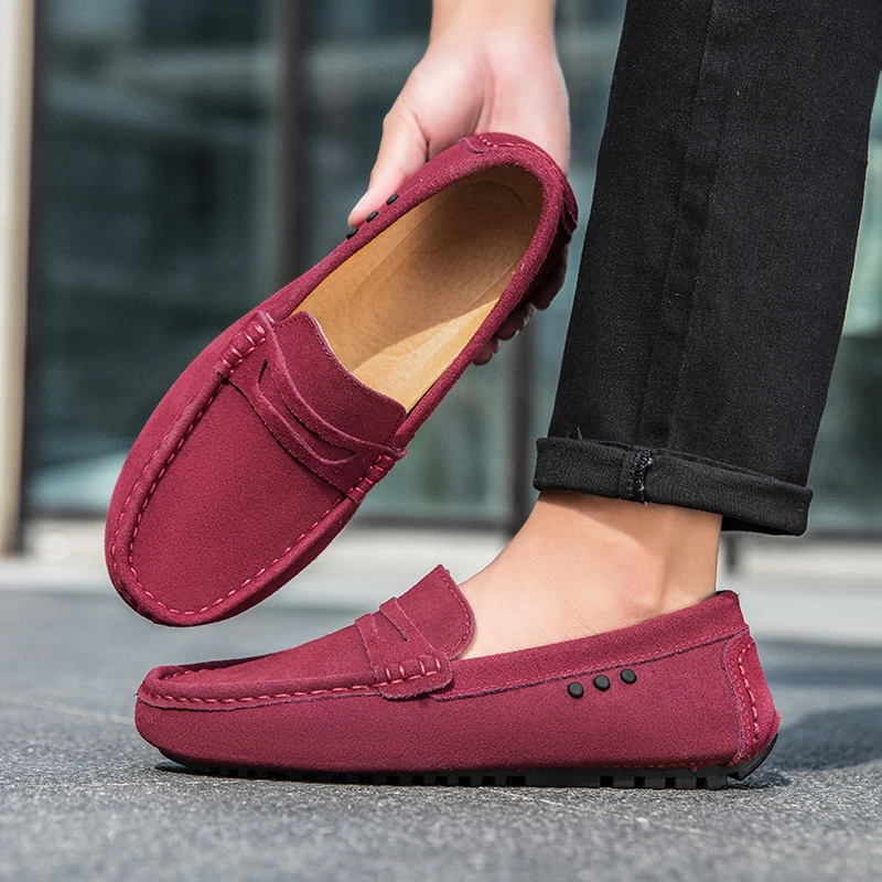 

Spring Brand Men's Comfortable Outdoor Driving Casual Bean Shoes Fashionable New Men's Round Toe Anti Slip Soft Sole Loafers