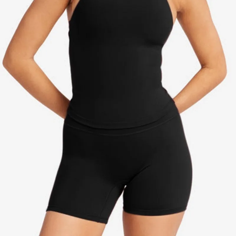 Sports Set Women's Yoga Tank Top with Built-in Pads Halter Neck Back-Flattering Fitness Top High-Waisted Quick-Dry Sports Shorts