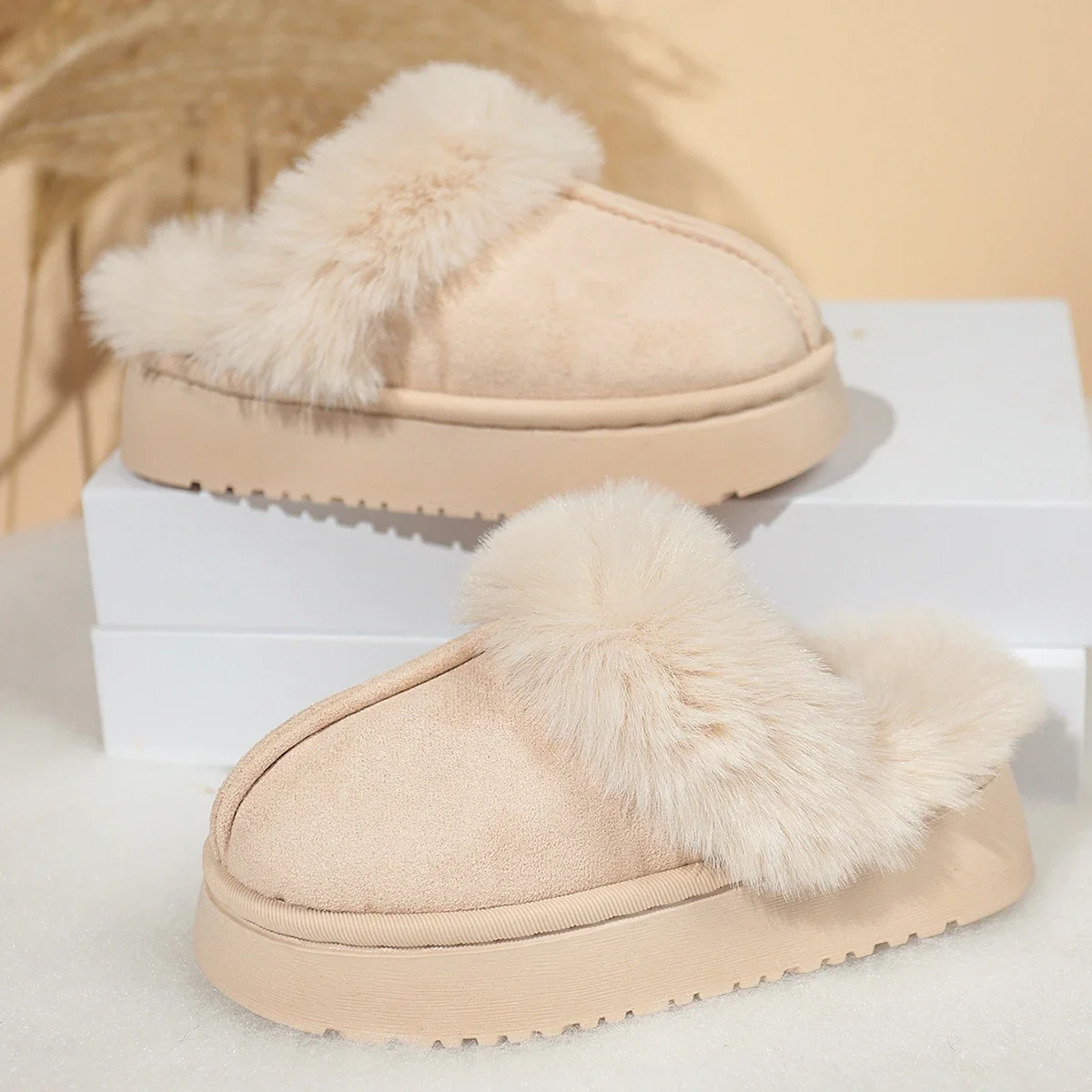 

2026 High Quality Of Children Fashion Snow Boots Fluffy Plush Faux Fur Soft Slippers Winter Indoor Comfortable Home Girl Shoes