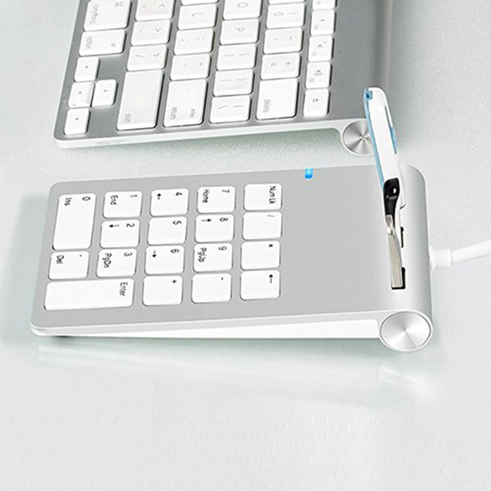 

Lightweight Numeric Keypad Usb 18-Key Numpad 3 Usb 2.0 Ports Hub For Pc Laptop Desktop Silver Zinc Alloy Small