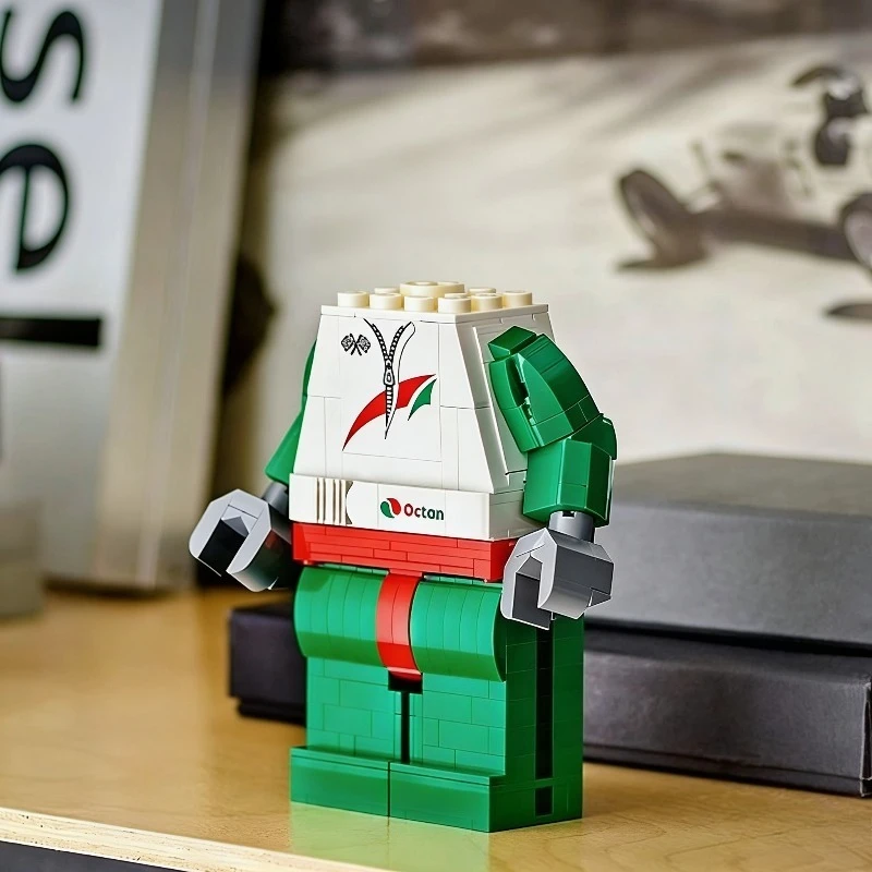 

Enlarged Version Building Blocks Bricks Character Model Assembly compatible 40819 Christmas Toys Birthday Gifts