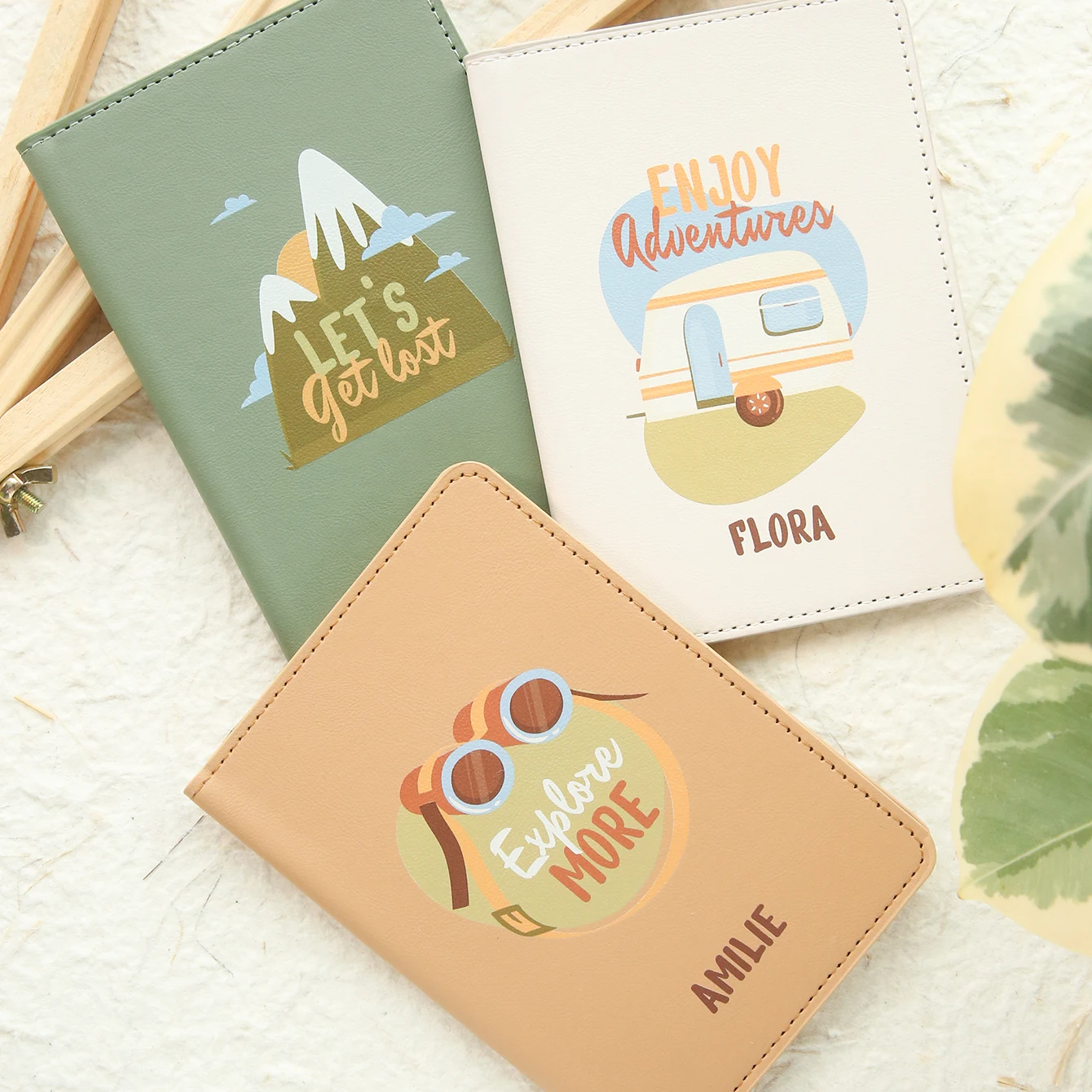 غطاء جواز سفر مخصص من الجلد ال - مراجعة Travel Accessories Overseas وسعره