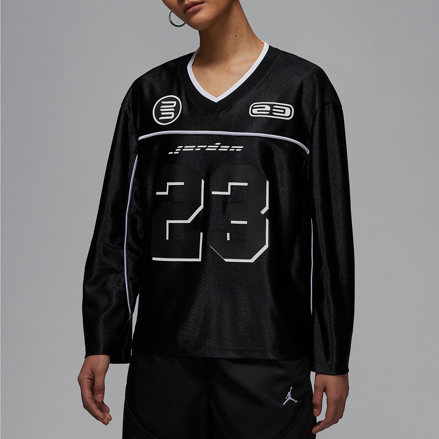 

Официальная женская спортивная одежда Nike JORDAN, свободная футболка с v-образным вырезом и принтом HF9460-010