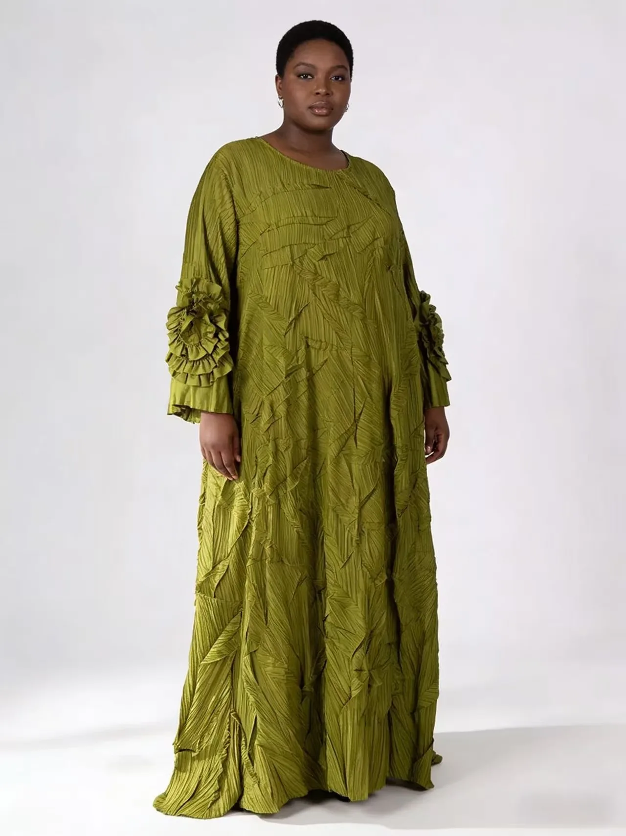 Miyake robe plissée femmes 2025 automne robe nouveau disque fleur corne manches couleur unie col rond pull longue robe