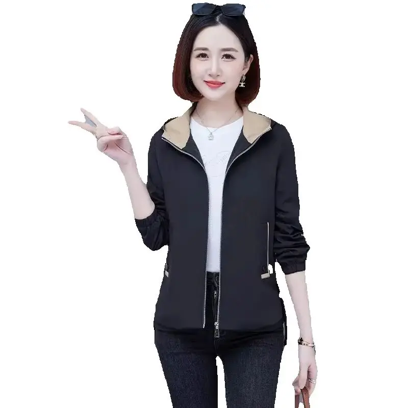 

Fashion Jacket 2024 Spring And Autumn New Hooded Middle-Aged Mother Jacket Slim Casual Loose Windbreaker Female Tide.