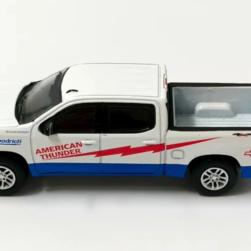 

Bulk No box 1:64 Scale 2023 1500 Pickup Truck Alloy Simulation Car Model Static Collection Decorated Holiday Toys Souvenir Gift
