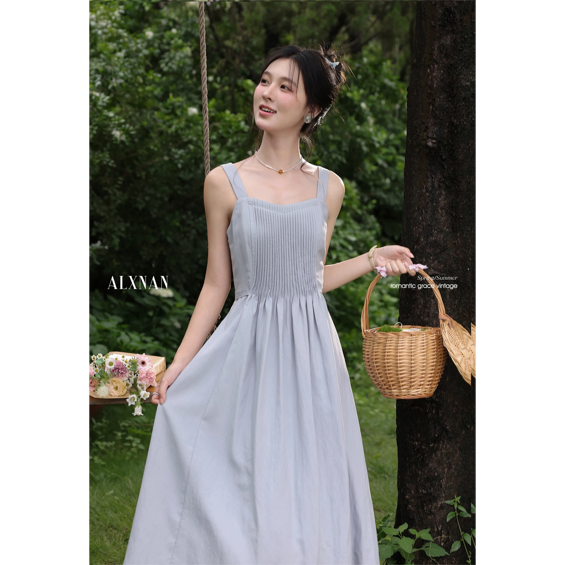 

ALXNAN Women's Dress Blue Long Pleated Elegant Holiday Sleeveless Dress 2025 Summer Casual Loose-fit Party Female Clothes L56085