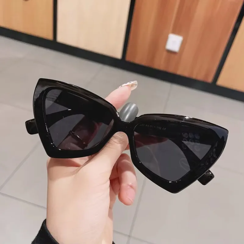 New Cats Eye Sunglasses Women's Triangle Cat Eye Luxury Sun Glasses Fashion Large Frame UV Protection Vintage Glasses