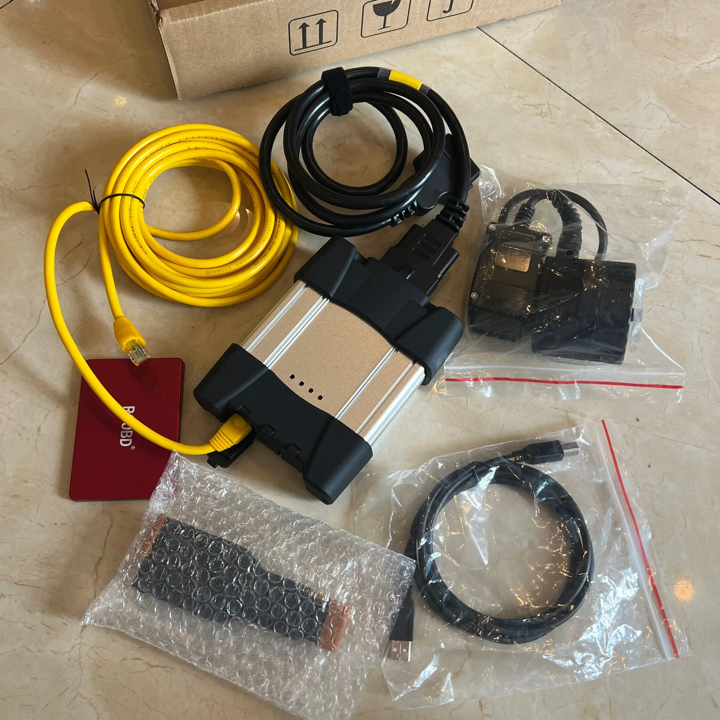 

Для BMW ICOM Next A + B + C автоматический сканер с программным обеспечением 2025.05 В 960 ГБ SSD OBD2 сканер