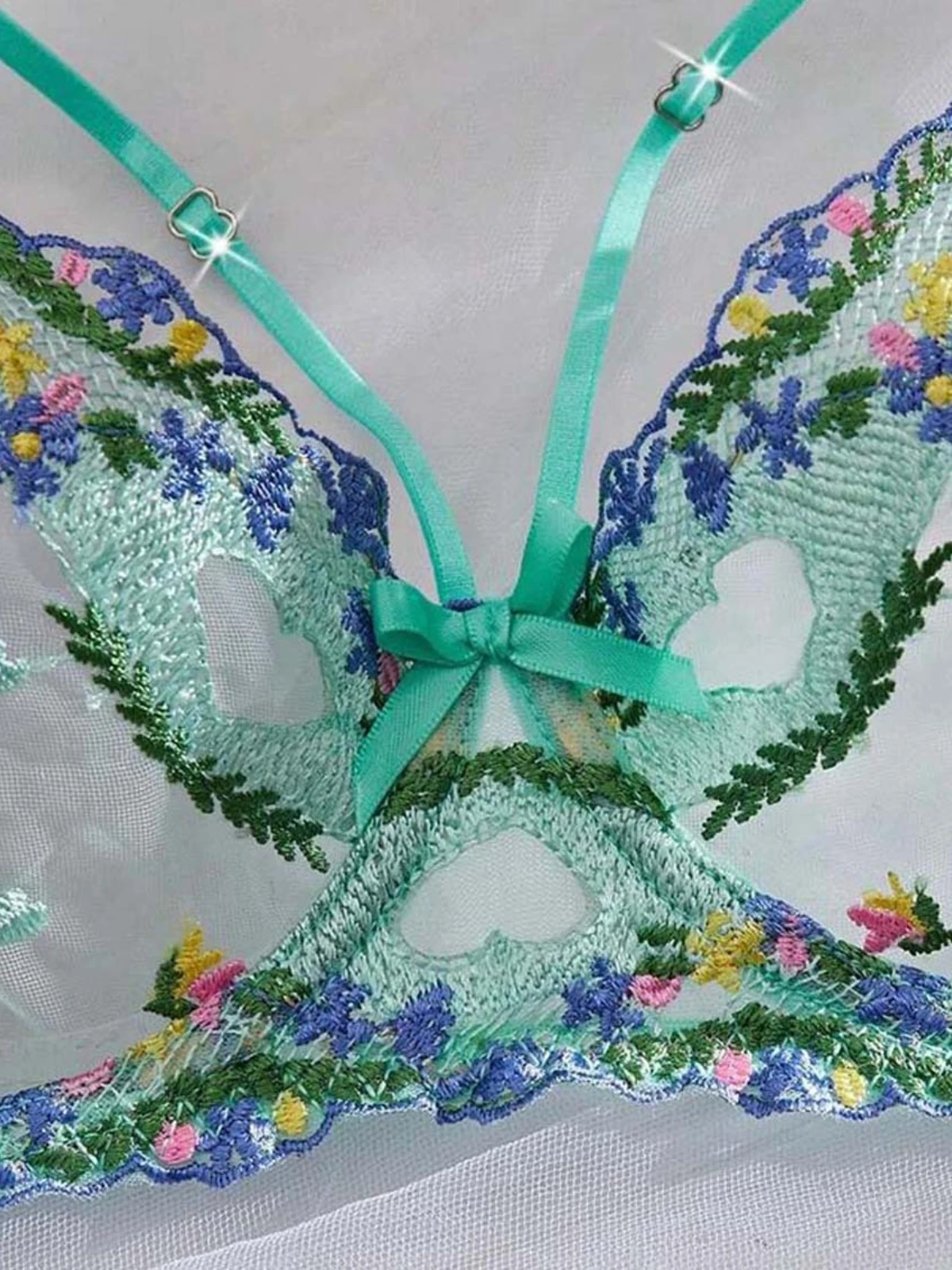 SsTss Vrouwen Sexy Transparante Mesh Bloemen Borduren Lingerie Set 2025 Nieuwe Dunne Ademende Comfortabele Bh en Panty 2 Peces Sets