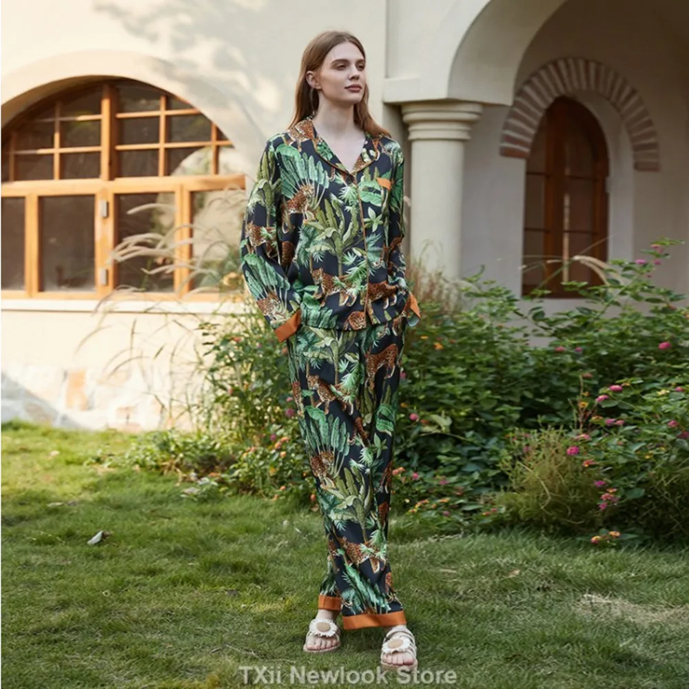 

TXii Newlook [Jungle Cheetah] Ice Silk Pajamas Women's High-end Sense ins Style Lapel Spring and Summer Long Sleeve Home Suit