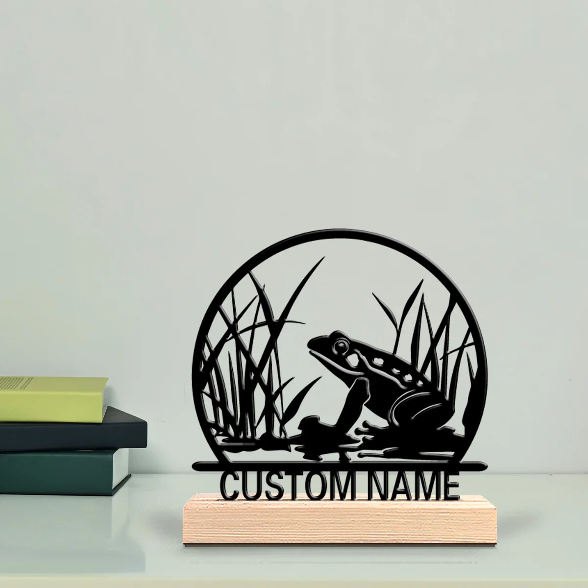 1pc New Design Personalized Custom frog Metal Statues Wooden Base Lighting for Office Workshop Modern Rustic Steampunk Themes