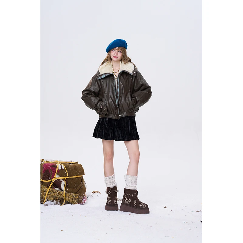 ELFSACK 2025 Winter New Arrivals Y2K Casual Plaid Leather Faux Fur Collar Full Zip Casual Jacket For Women