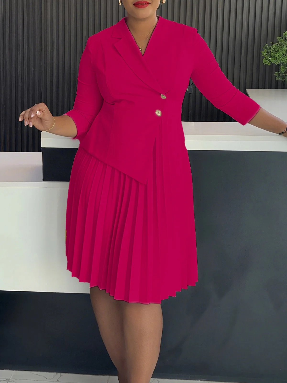 Damen-Winterkleid im neuen Stil mit Anzugkragen, Übergröße, modisches und elegantes, plissiertes Außenhandelskleid