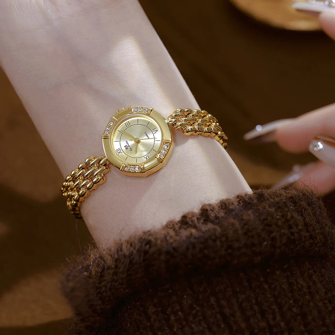 Light Luxury Retro Style Women's Watches Gold Roman Numeral Watch For Woman Octagonal Diamonds Dial Quartz Ladies Wristwatch