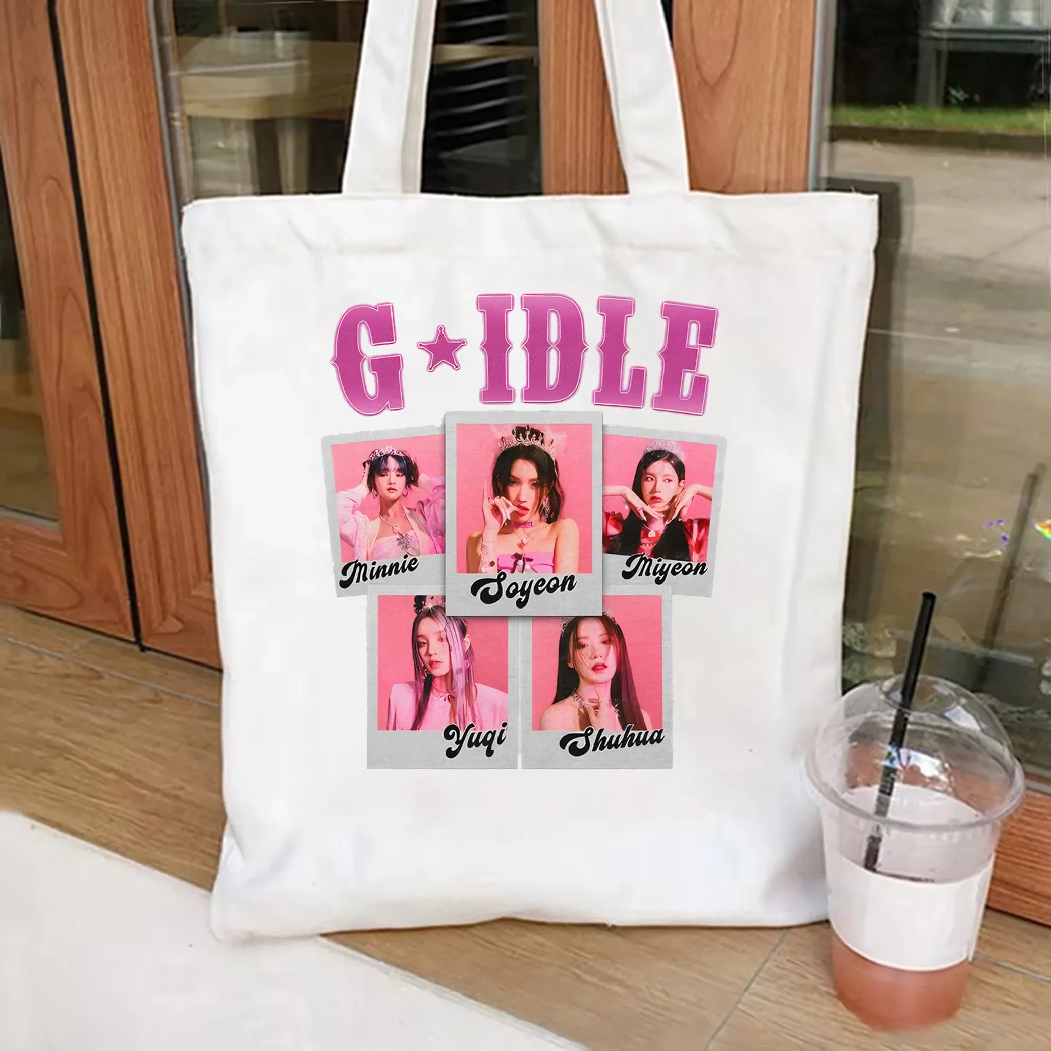 Gidle Collage Harajuku stampato tote bag Gidle Kpop tote bag Gidle Fan Merch popolare coreano gruppo Y2K borsa a tracolla in tela