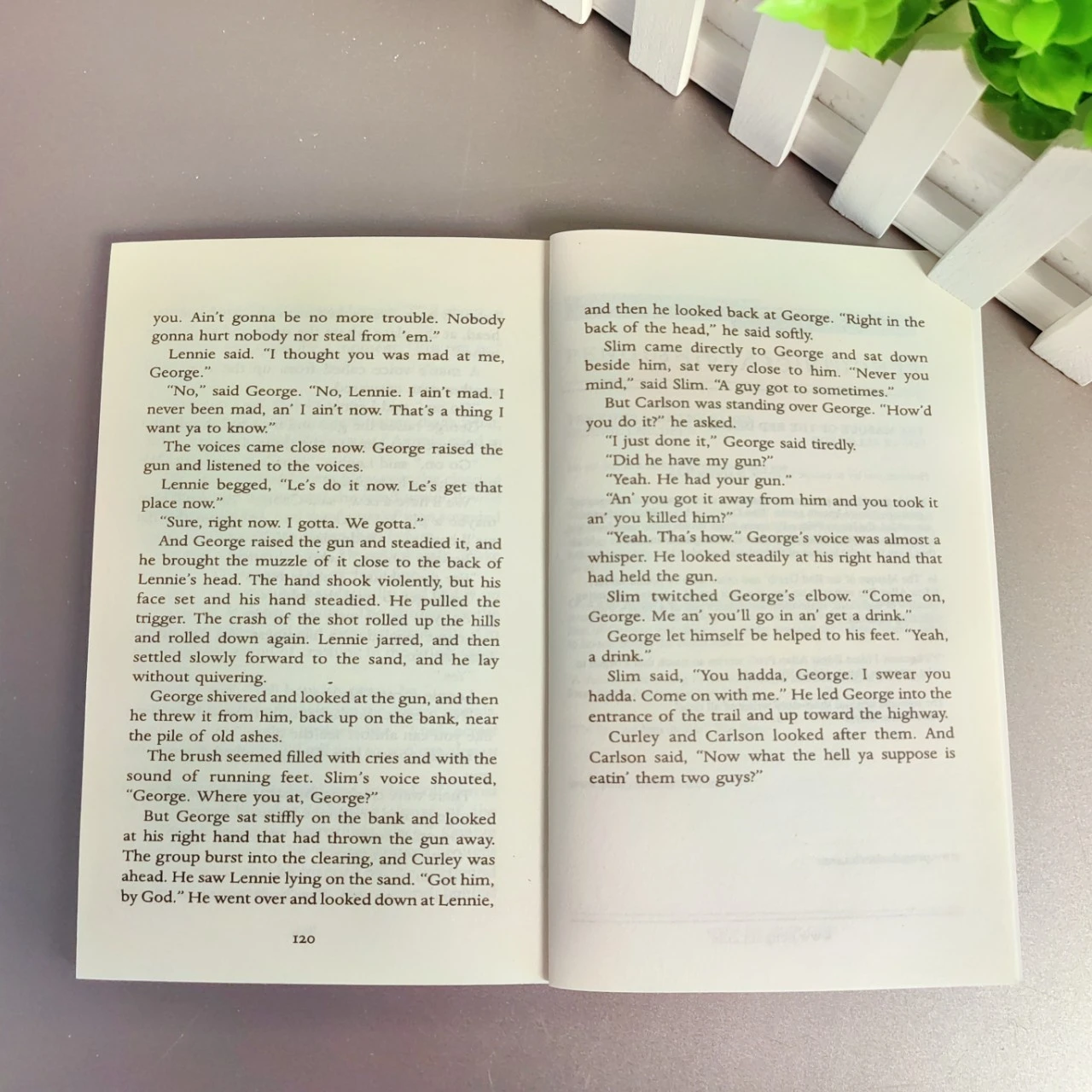 Il romanzo inglese originale tra topi e uomini di John Steinbeck