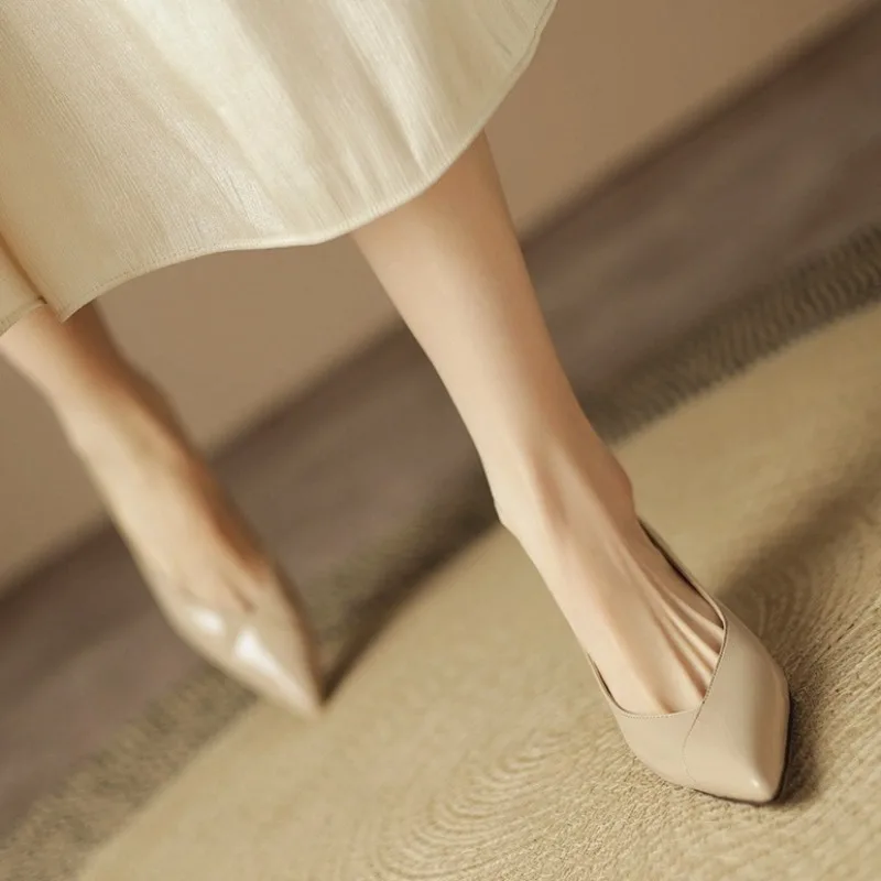 Slip-on Patent Leather Single Shoes Autumn New Pointed Toe Shallow Mouth Soft Sole Non-slip Wear-resistant Stiletto Shoes