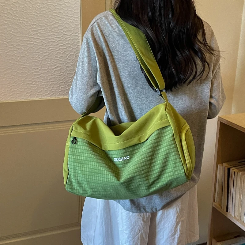 新しい軽量大容量トラベルバッグ女性用スイムフィットネスクロスボディバッグ短期出張用ファッショナブルなオックスフォード生地