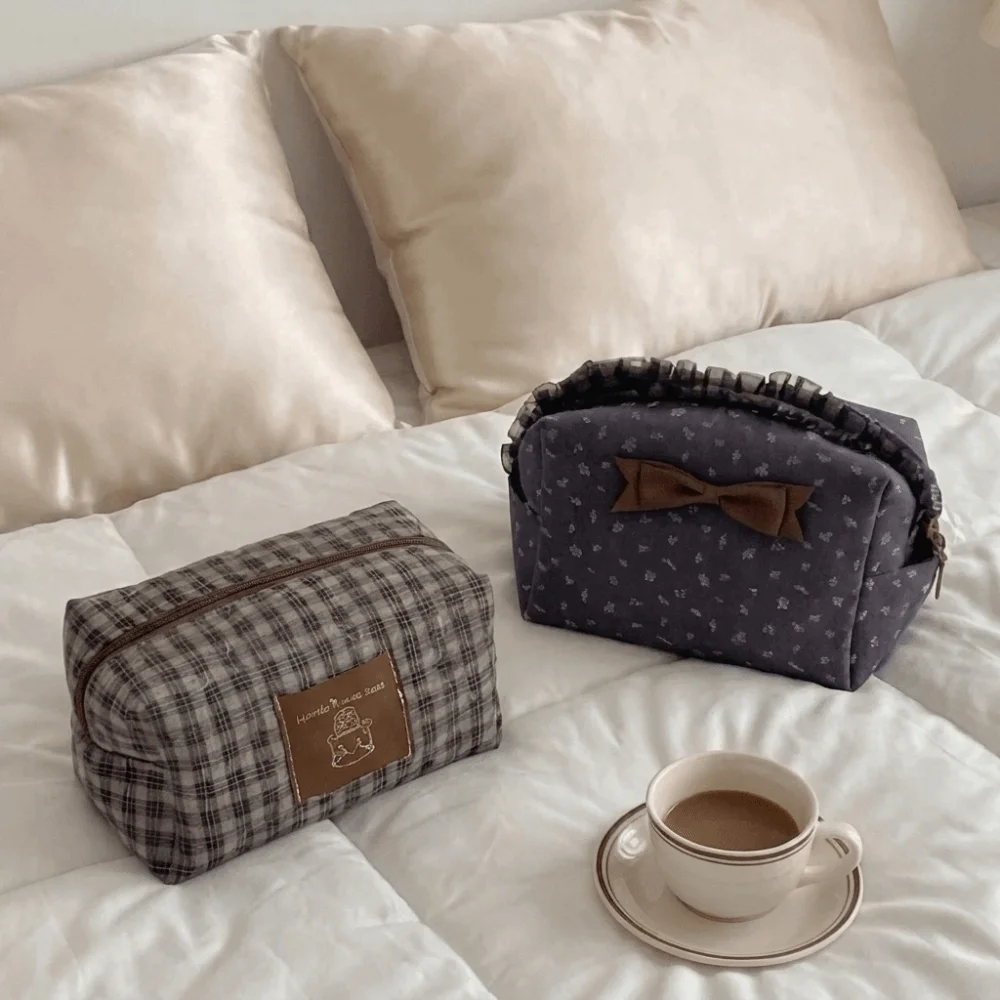 Chic Large Capacity Lace Trim Makeup Bag Plaid Bear Toiletry Organizer Purse Checkered Zipper Pencil Case Stationery