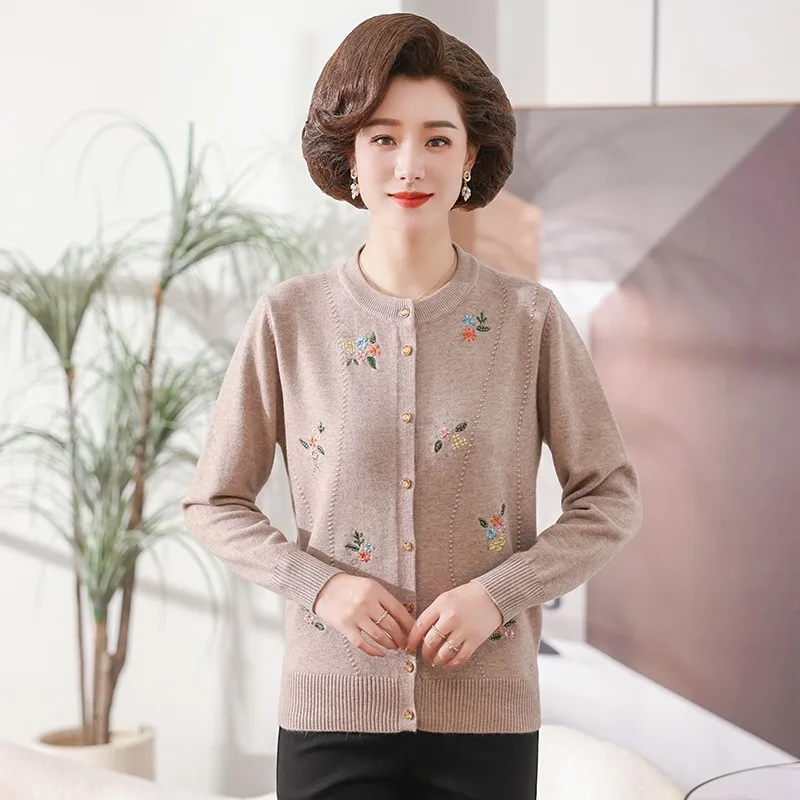 Printed Grandma Knitwears Top Spring Autumn New Woman Cardigan Lazy Knitted Sweater Coat Middle Aged Elderly Mother Clothing