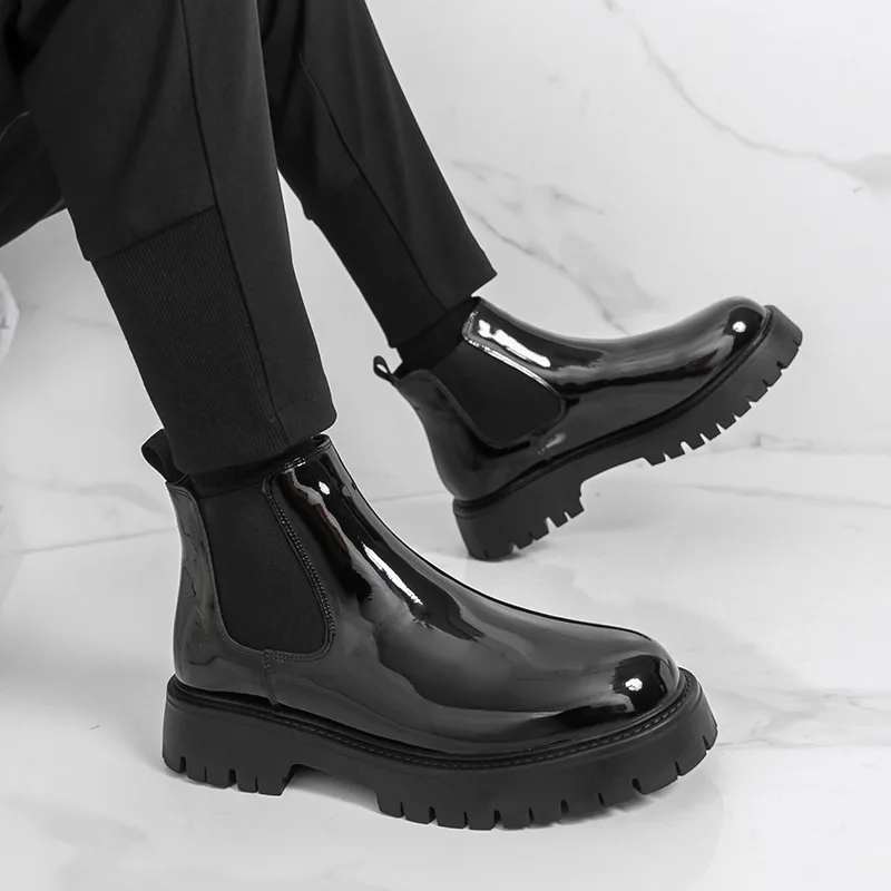 Large-sized 46 Patent Leather Mens Chelsea High-top Thick-soled Ankle Boots Autumn New Paired with Trendy and Simple Ankle Boots