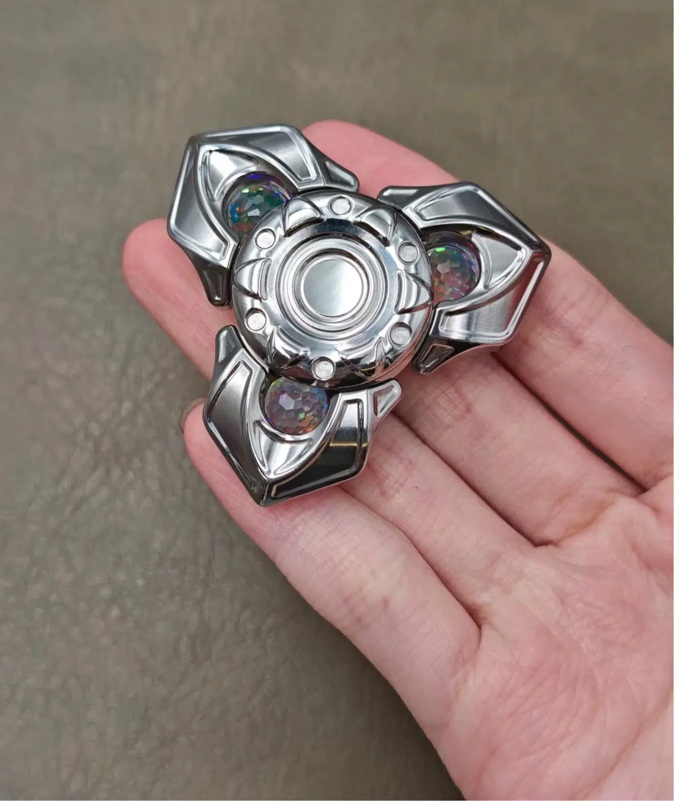 Used EDCKA Not Open Heart Lotus Ultra Steel Lotus Gyro, Fingertip Gyro Edc Gyro, Three Pages