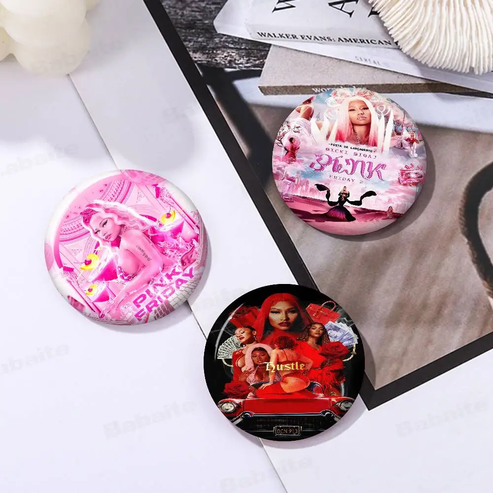 Popular Rapper Singer N-nicki Minaj Photo Brooches Creative Round Badge Gifts Pins 32/44/58mm