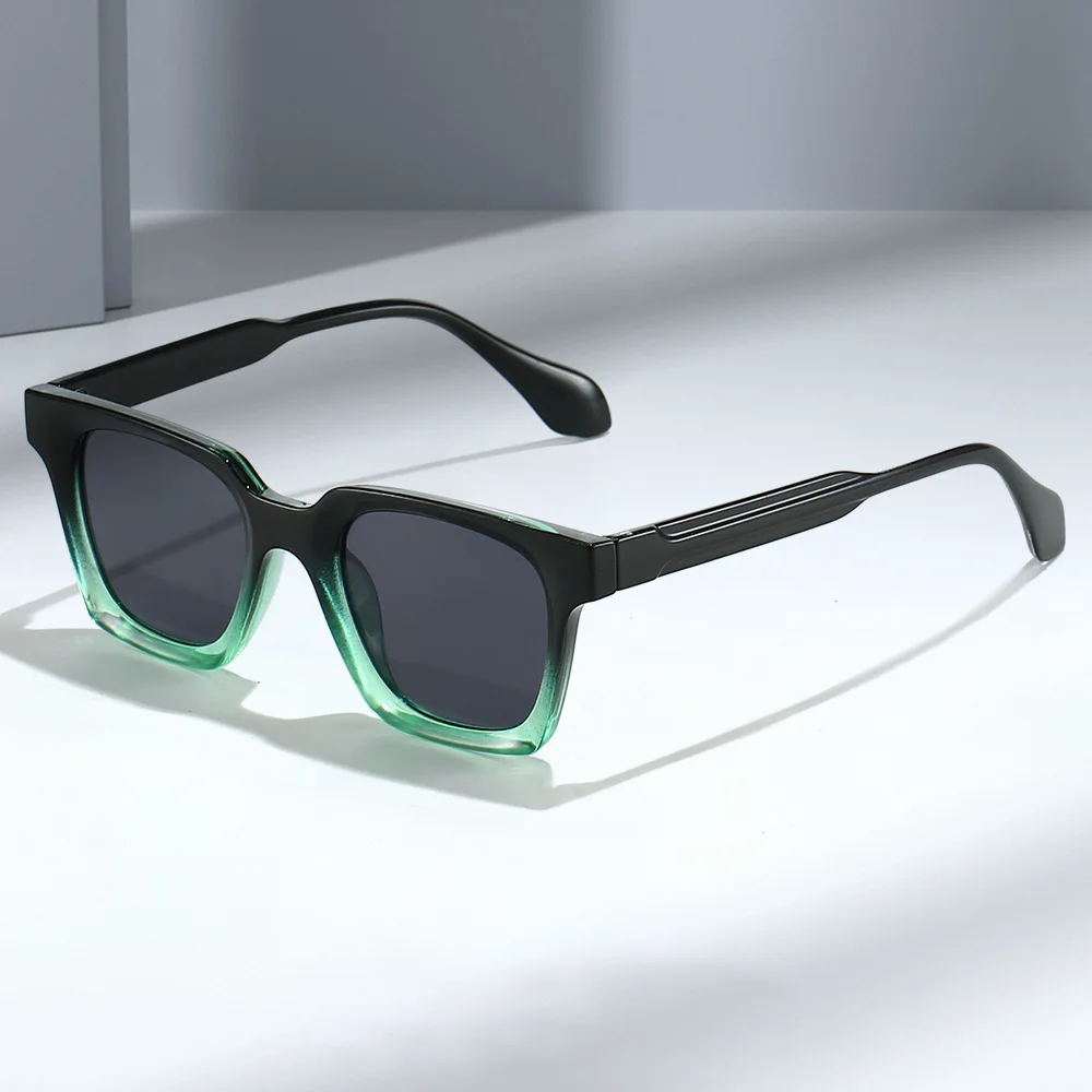 

Fashionable Square Sunglasses for Women & Men Trendy Versatile Shades Perfect for Any Outfit and Occasion