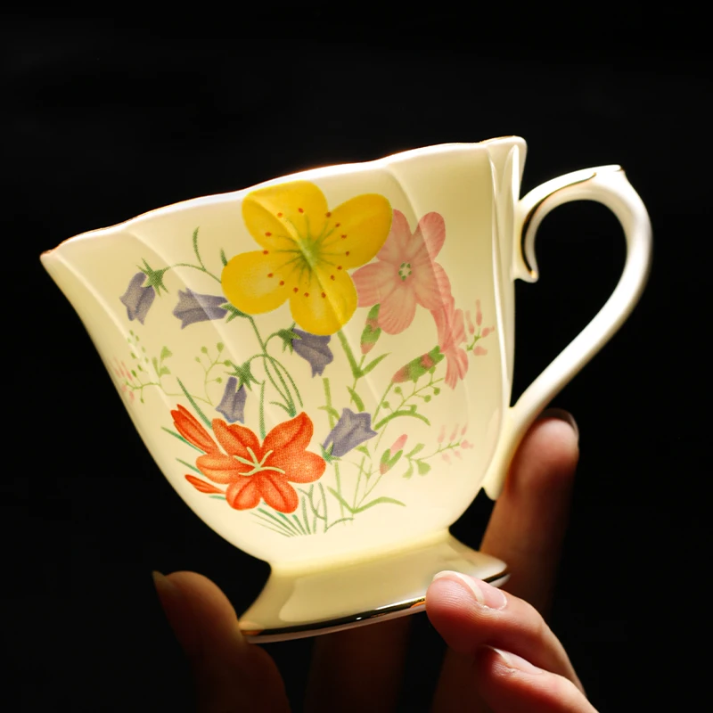 yazhiqi-japonais-sle-bone-china-tasse-a-cafe-et-assiette-peint-a-la-main-dore-petale-de-lotus-automne-cul-tasse-florale-et-pl
