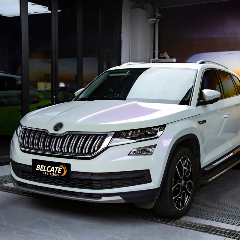 2025 Camaleonte PET lucido metallizzato viola blu rosso verde oro adesivi per auto premium con rivestimento in vinile per auto