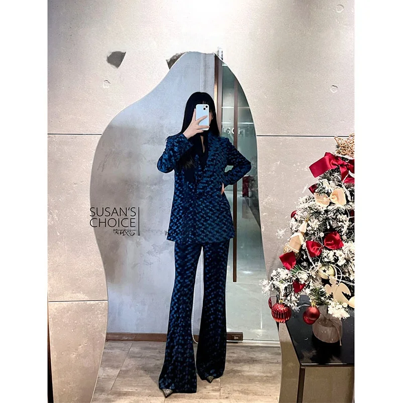 

Ele Blue Velvet Long Sve Suit with Flared Pants And Rhinestones for Young Women Autumn Faion 2024
