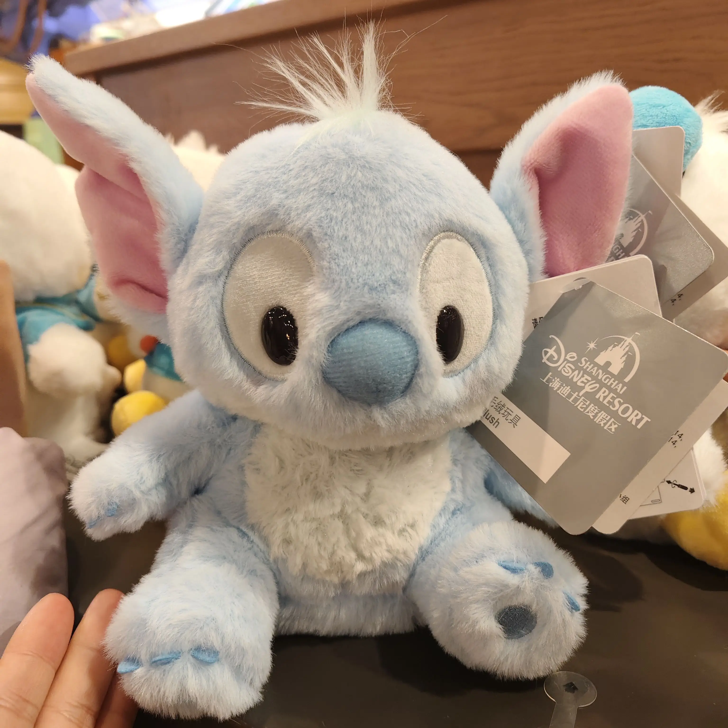 ألعاب شنغهاي ديزني لاند دونالد داك وستيتش القطيفة مع دمى متأرجحة للتحكم في الصوت لهدايا عيد ميلاد الأطفال